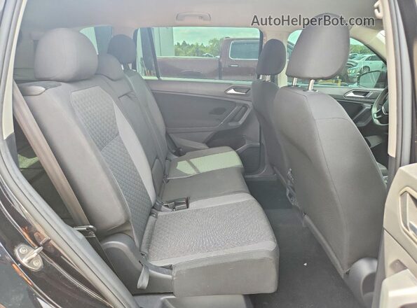3VV1B7AX6LM063061 2020 VOLKSWAGEN TIGUAN Black უკანა სალონის ხედი