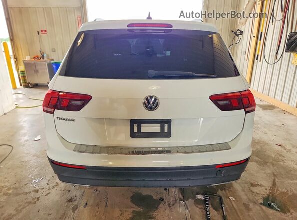 3VV1B7AX6MM002455 2021 VOLKSWAGEN TIGUAN White Vista trasera