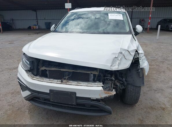 3VV1B7AX6NM098007 2022 VOLKSWAGEN TIGUAN White Rear interior view