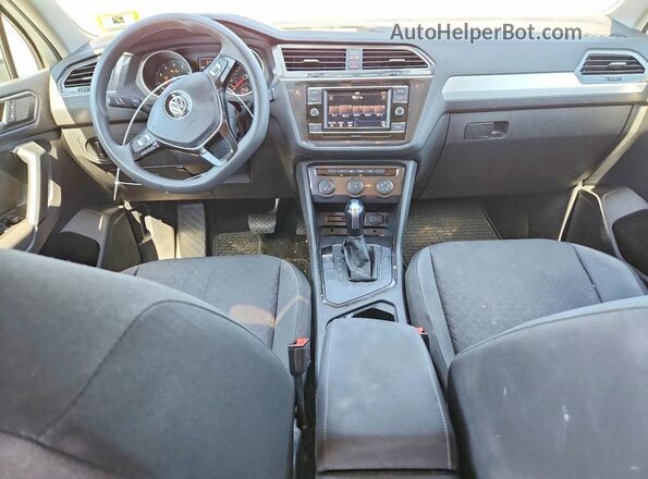 3VV1B7AX8KM110654 2019 VOLKSWAGEN TIGUAN White Vista del salpicadero