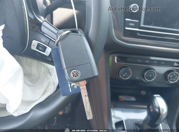 3VV1B7AX8LM083716 2020 VOLKSWAGEN TIGUAN White Dashboard view