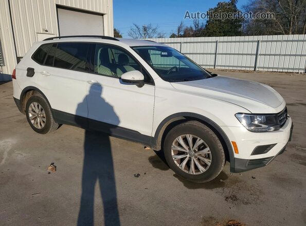 3VV1B7AX9JM111505 2018 VOLKSWAGEN TIGUAN White Delantero derecho