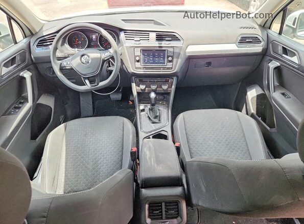 3VV1B7AX9MM110505 2021 VOLKSWAGEN TIGUAN Белый Вид панели приборов