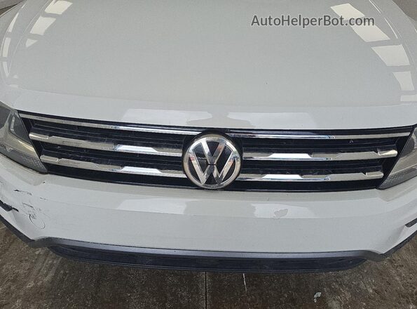 3VV1B7AXXLM160120 2020 VOLKSWAGEN TIGUAN White 
