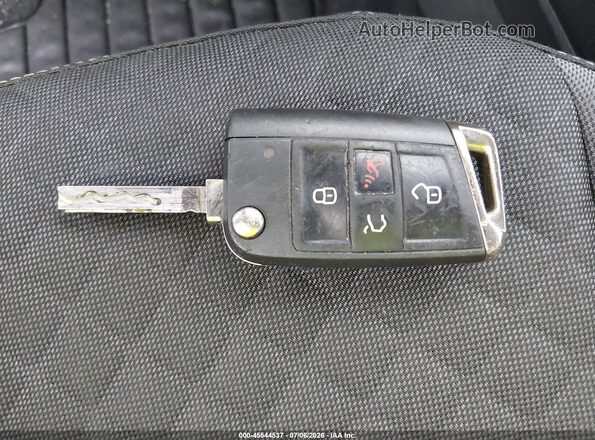 3VV1B7AXXMM033126 2021 VOLKSWAGEN TIGUAN White Вид панелі приладів