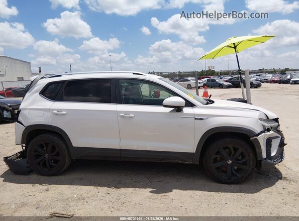 3VV1X7B28NM009753 2022 VOLKSWAGEN TAOS White Вид задньої частини салону