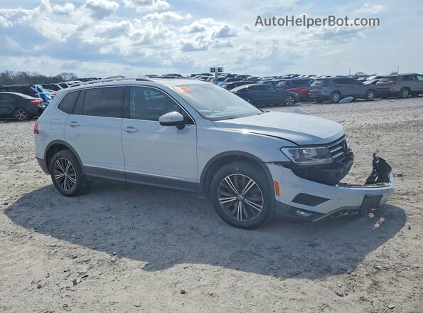 3VV2B7AX0JM072498 2018 VOLKSWAGEN TIGUAN White Przód prawy