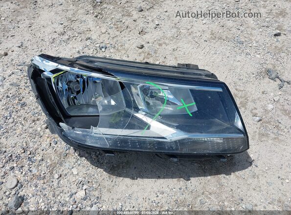 3VV2B7AX0JM094226 2018 VOLKSWAGEN TIGUAN Gray ხელსაწყოთა პანელის ხედი