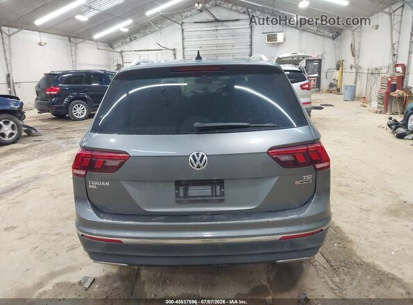 3VV2B7AX0JM169619 2018 VOLKSWAGEN TIGUAN Gray 