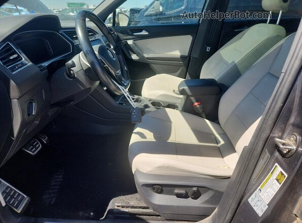 3VV2B7AX0KM116727 2019 VOLKSWAGEN TIGUAN Gray Вид салону спереду