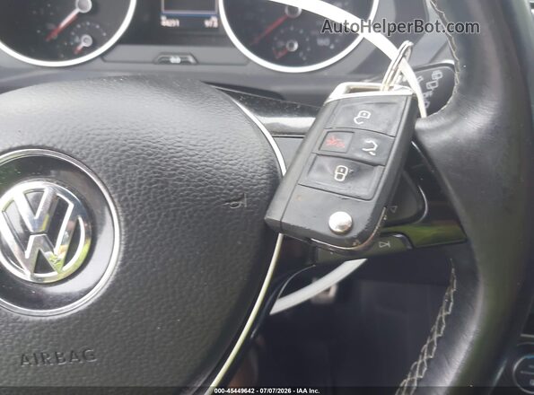 3VV2B7AX0MM024715 2021 VOLKSWAGEN TIGUAN White წინა პანელის ხედი