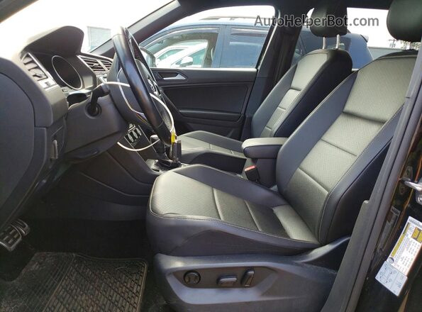 3VV2B7AX0MM110543 2021 VOLKSWAGEN TIGUAN Black Vista interior delantera