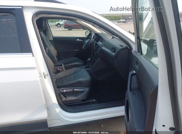 3VV2B7AX0MM112227 2021 VOLKSWAGEN TIGUAN White Вид салону спереду