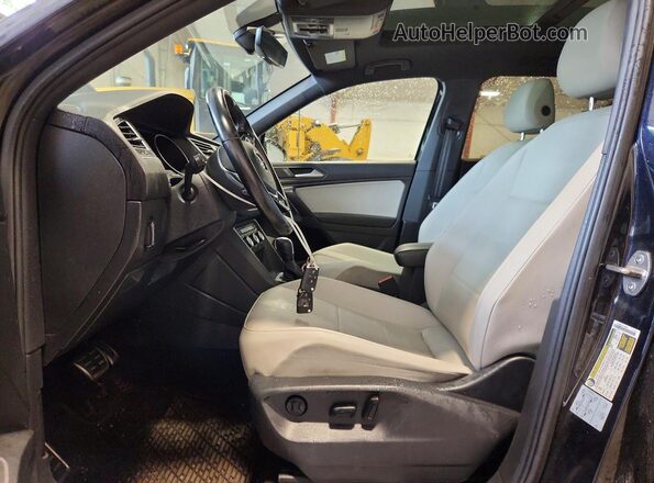 3VV2B7AX0MM150668 2021 VOLKSWAGEN TIGUAN Black Widok wnętrza z przodu