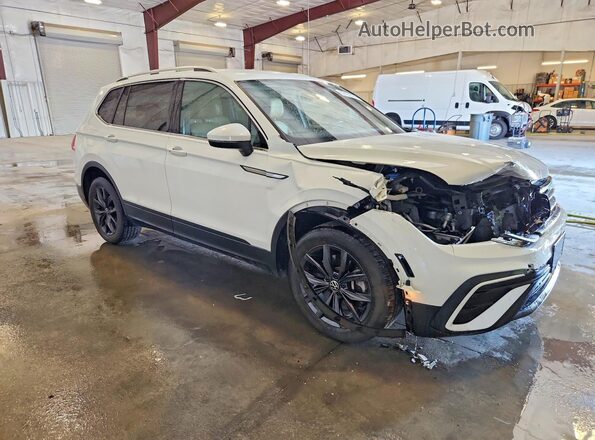 3VV2B7AX0NM035683 2022 VOLKSWAGEN TIGUAN White Przód prawy