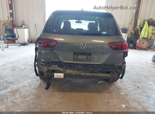 3VV2B7AX1JM014657 2018 VOLKSWAGEN TIGUAN Gray Front view