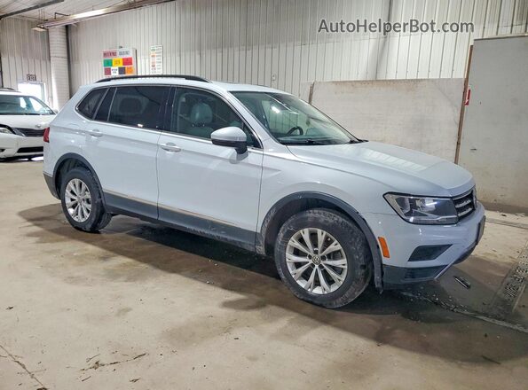 3VV2B7AX1JM178880 2018 VOLKSWAGEN TIGUAN Серебряный Передняя правая четверть