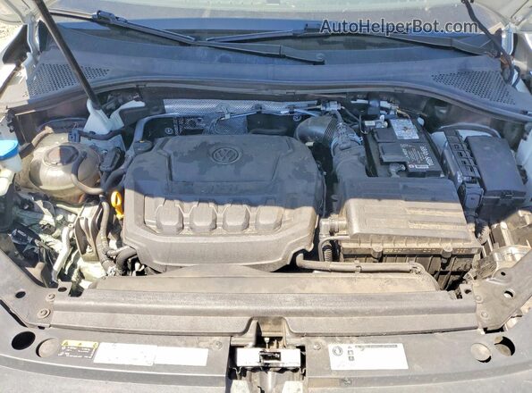 3VV2B7AX1KM124769 2019 VOLKSWAGEN TIGUAN White Widok komory silnika