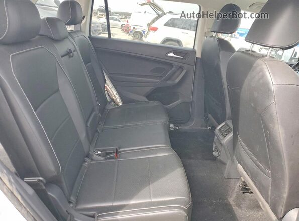 3VV2B7AX1MM100555 2021 VOLKSWAGEN TIGUAN White უკანა სალონის ხედი