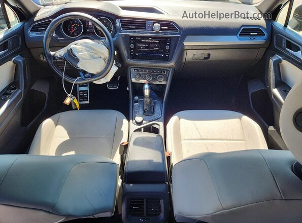 3VV2B7AX1MM114407 2021 VOLKSWAGEN TIGUAN Black Вид панелі приладів