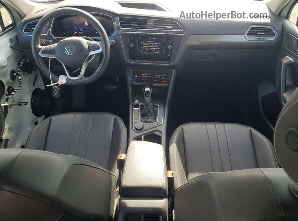 3VV2B7AX1RM042048 2024 VOLKSWAGEN TIGUAN White Вид панелі приладів