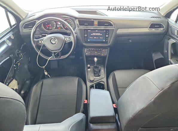 3VV2B7AX2JM061812 2018 VOLKSWAGEN TIGUAN Charcoal Dashboard view