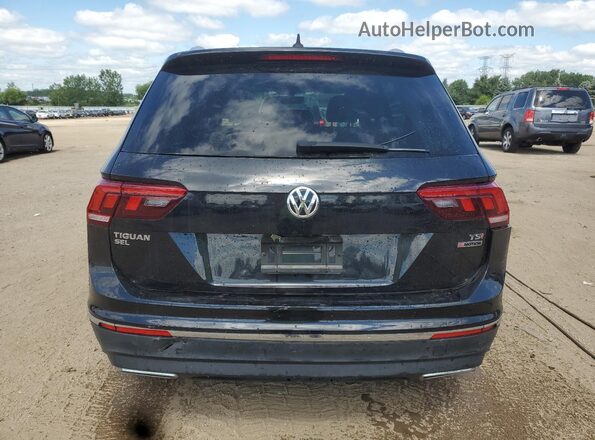 3VV2B7AX2JM075824 2018 VOLKSWAGEN TIGUAN Black Widok z tyłu