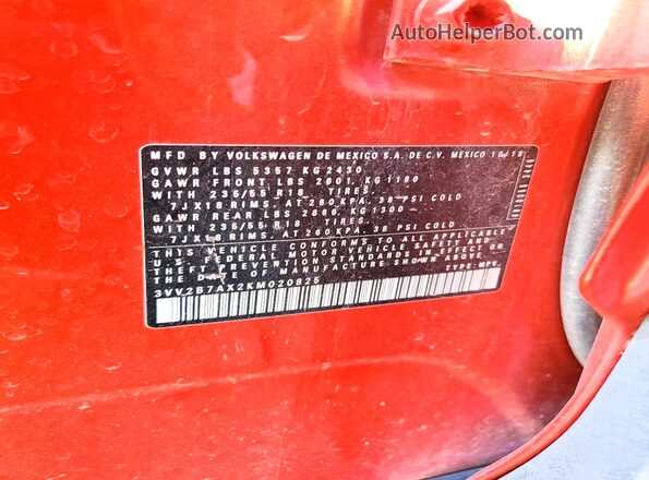 3VV2B7AX2KM020825 2019 VOLKSWAGEN TIGUAN Orange Vista del compartimento del motor