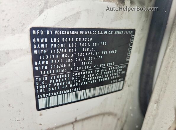 3VV2B7AX2KM051539 2019 VOLKSWAGEN TIGUAN White Engine compartment view