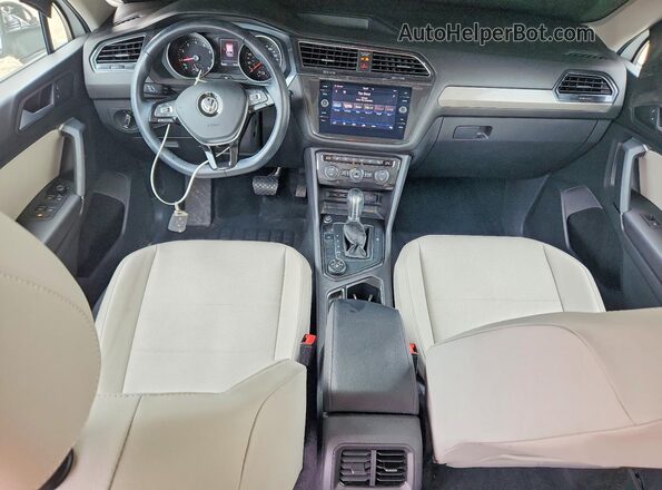 3VV2B7AX2KM086842 2019 VOLKSWAGEN TIGUAN Белый Вид панели приборов