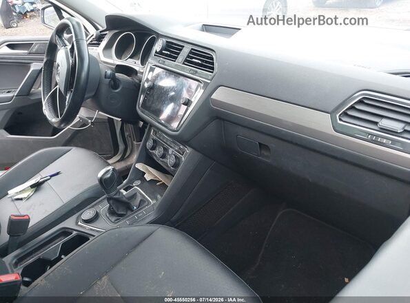 3VV2B7AX2KM192241 2019 VOLKSWAGEN TIGUAN White წინა სალონის ხედი