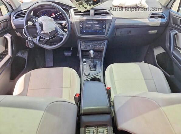 3VV2B7AX2MM030726 2021 VOLKSWAGEN TIGUAN White Vista del salpicadero