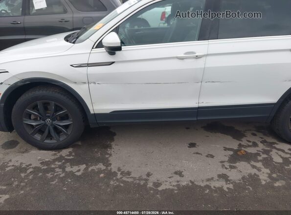 3VV2B7AX2NM078017 2022 VOLKSWAGEN TIGUAN White Widok z przodu