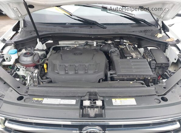 3VV2B7AX2NM078017 2022 VOLKSWAGEN TIGUAN White Widok z tyłu