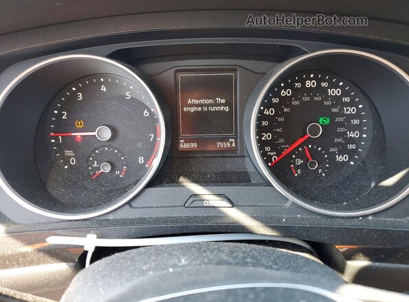 3VV2B7AX3JM204184 2018 VOLKSWAGEN TIGUAN Black Widok zestawu wskaźników