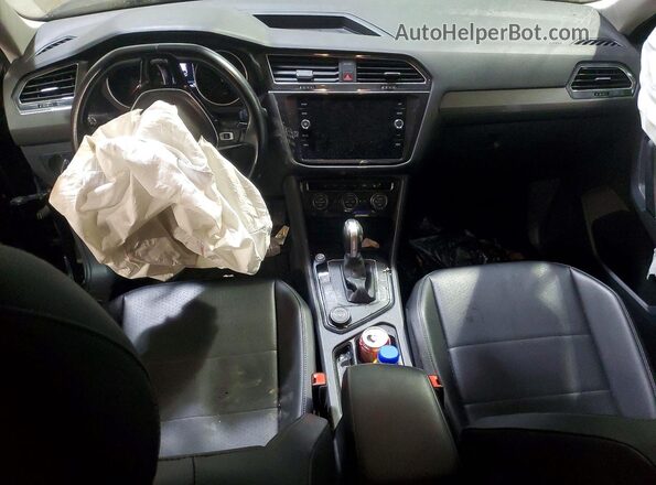 3VV2B7AX3KM006870 2019 VOLKSWAGEN TIGUAN Blue Widok deski rozdzielczej