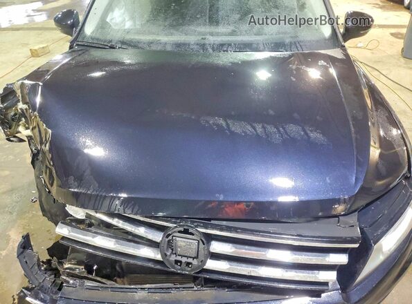 3VV2B7AX3KM006870 2019 VOLKSWAGEN TIGUAN Blue Widok komory silnika