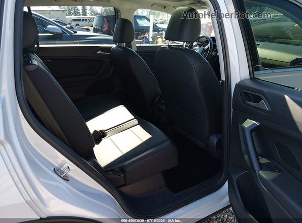3VV2B7AX3KM054692 2019 VOLKSWAGEN TIGUAN Silver 