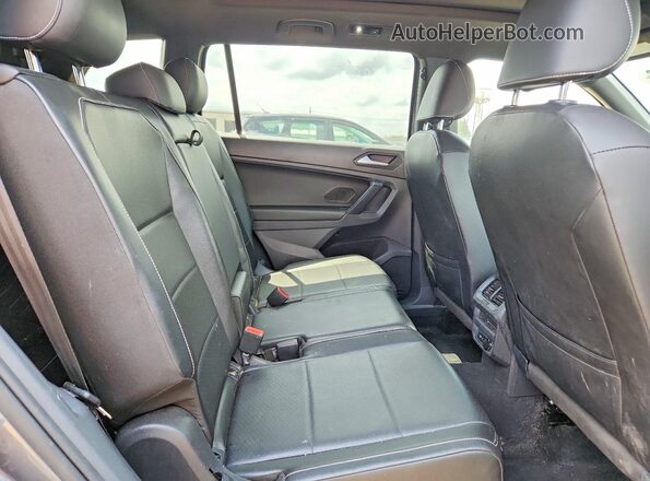 3VV2B7AX3MM065064 2021 VOLKSWAGEN TIGUAN Gray Rear interior view