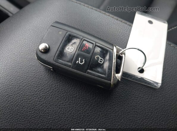 3VV2B7AX3MM127658 2021 VOLKSWAGEN TIGUAN White Vista del salpicadero