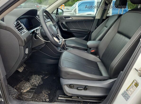 3VV2B7AX3NM048377 2022 VOLKSWAGEN TIGUAN White წინა სალონის ხედი