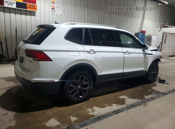 3VV2B7AX3RM032928 2024 VOLKSWAGEN TIGUAN White Trasero derecho