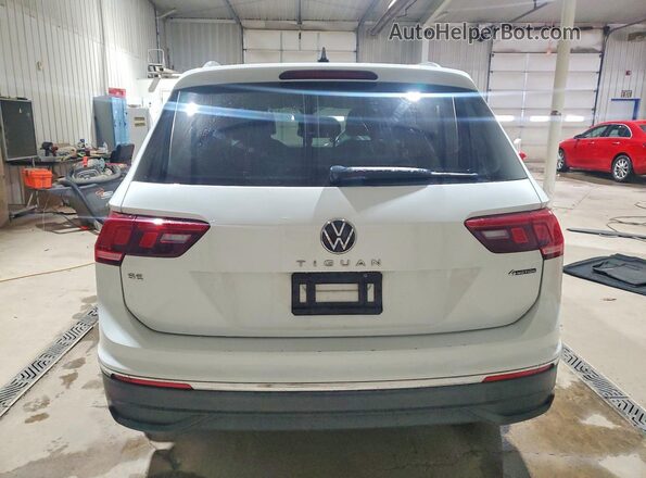 3VV2B7AX3RM032928 2024 VOLKSWAGEN TIGUAN White Vista trasera
