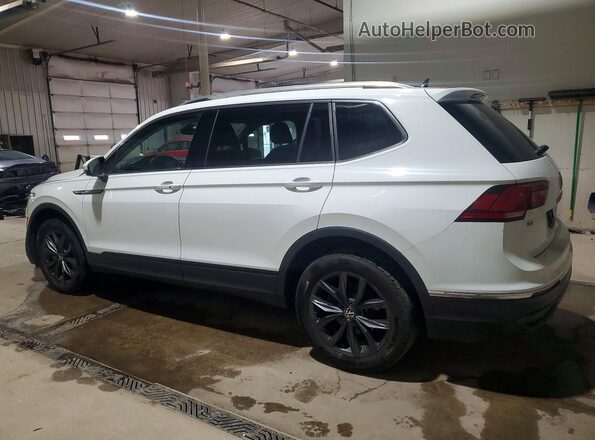 3VV2B7AX3RM032928 2024 VOLKSWAGEN TIGUAN White Trasero izquierdo