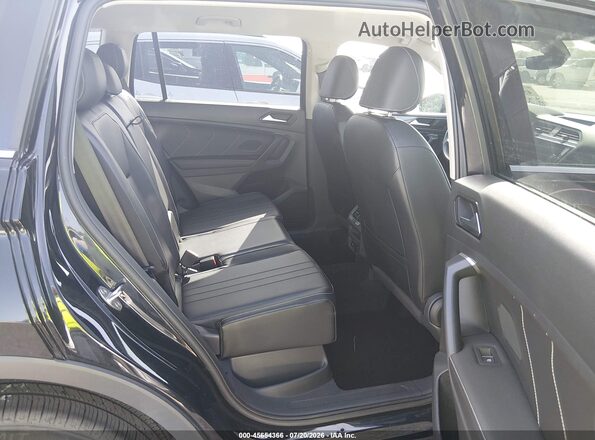 3VV2B7AX3RM127070 2024 VOLKSWAGEN TIGUAN Black Widok naklejki z numerem VIN