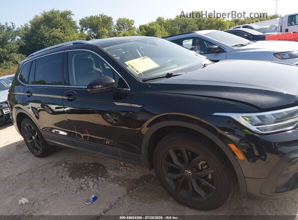 3VV2B7AX3RM127070 2024 VOLKSWAGEN TIGUAN Black Widok wnętrza z tyłu