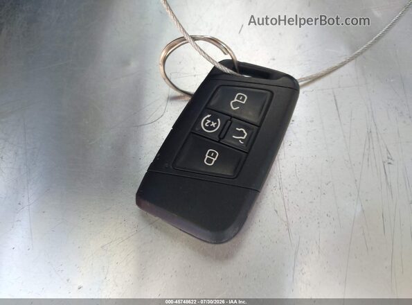 3VV2B7AX4JM012417 2018 VOLKSWAGEN TIGUAN Белый Вид панели приборов