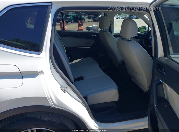 3VV2B7AX4JM012417 2018 VOLKSWAGEN TIGUAN Белый Вид наклейки с VIN-кодом