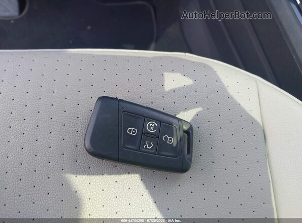 3VV2B7AX4JM015320 2018 VOLKSWAGEN TIGUAN Gray წინა პანელის ხედი