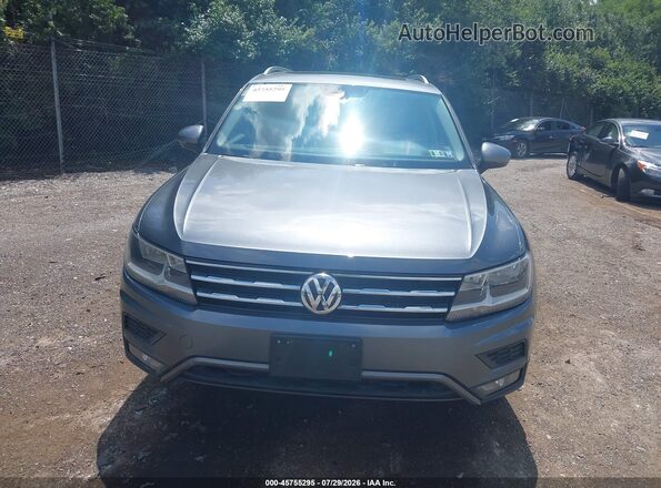3VV2B7AX4JM015320 2018 VOLKSWAGEN TIGUAN Gray ხელსაწყოთა პანელის ხედი